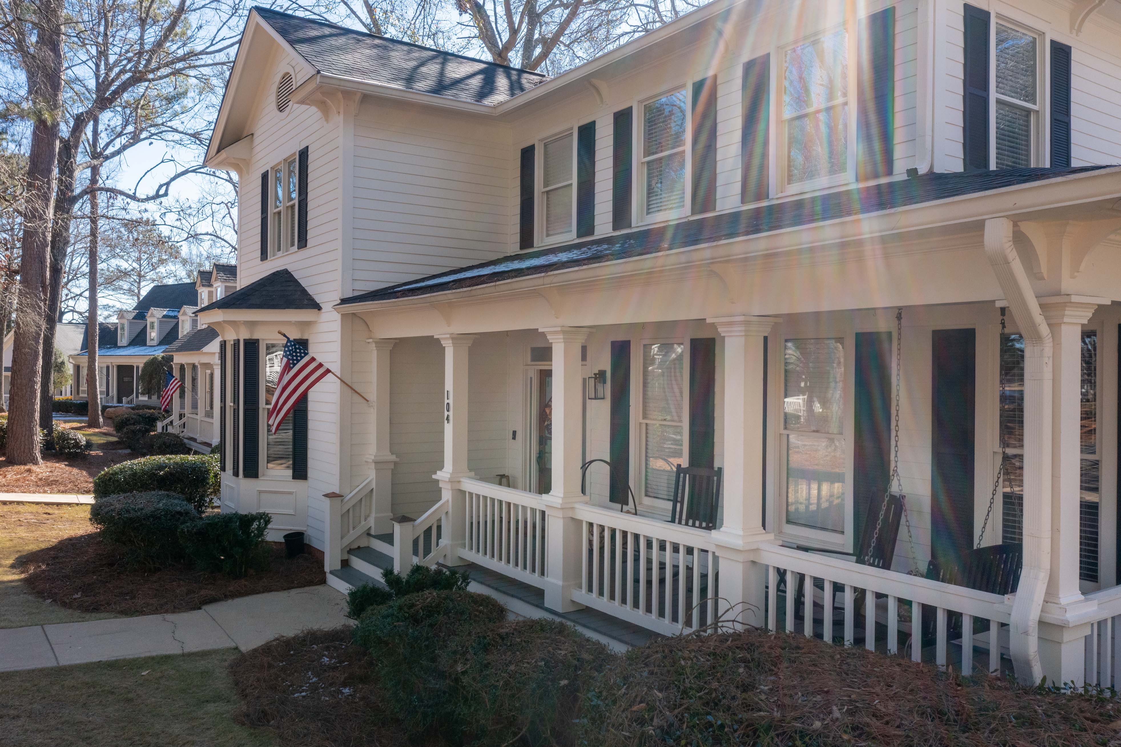 104 Seven Oaks Court image 3